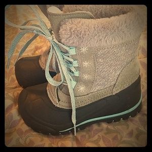 New Girls snow boots